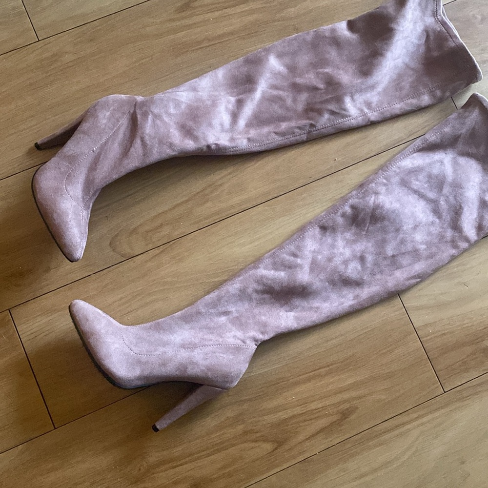 Rose thigh high boots - Picture 4 of 7